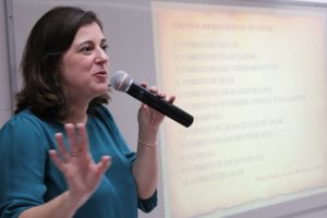A jornalista Cristiane Rogério