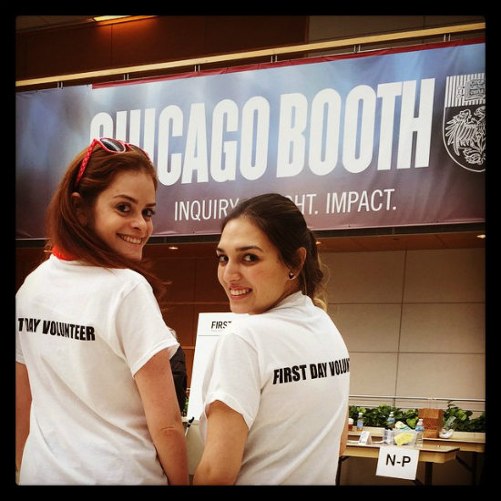 Giuliana Reis com sua melhor amiga na semana de boas vindas da Chicago Booth School of Business
