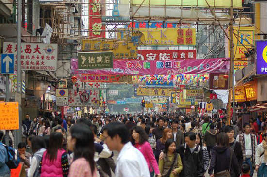 Multidão nas ruas de Hong Kong | Foto: Hamedog, via Wikimedia Commons