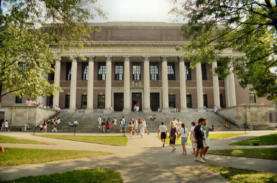 Biblioteca Harry Elkins Widener | Harvard University | Foto: Will Hart, via Flickr