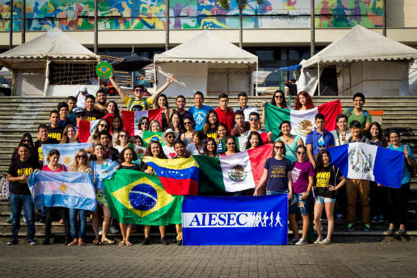 Voluntários AIESEC | Crédito: AIESEC - divulgação